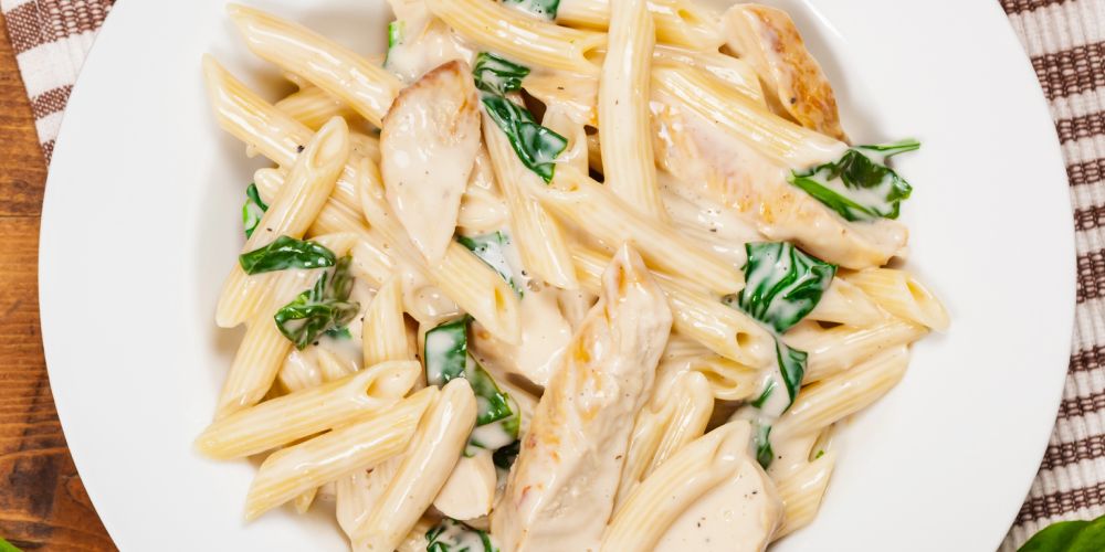 Chicken Alfredo white sauce Pasta