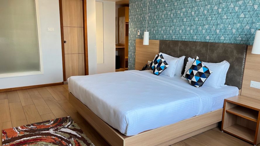 preimum-king-room-3